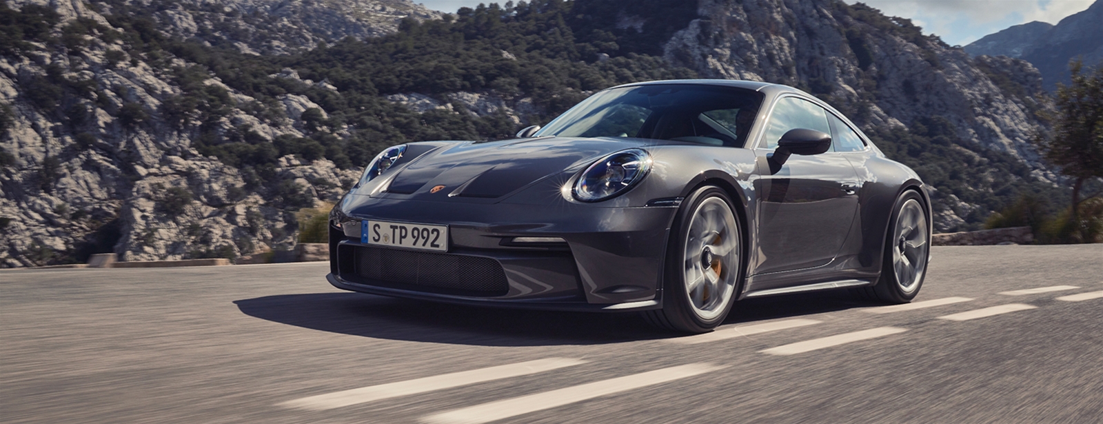 Understatement op wielen. - De nieuwe Porsche 911 GT3 Touring.